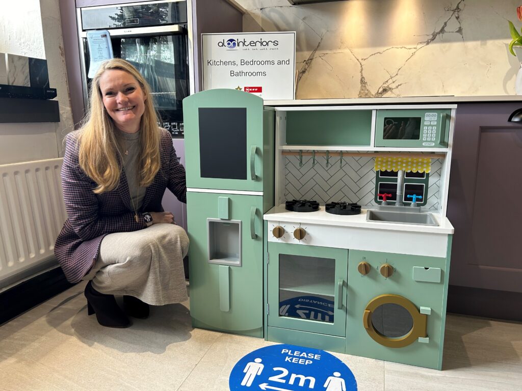 Alon Interiors donate new kitchen for the Family Support team