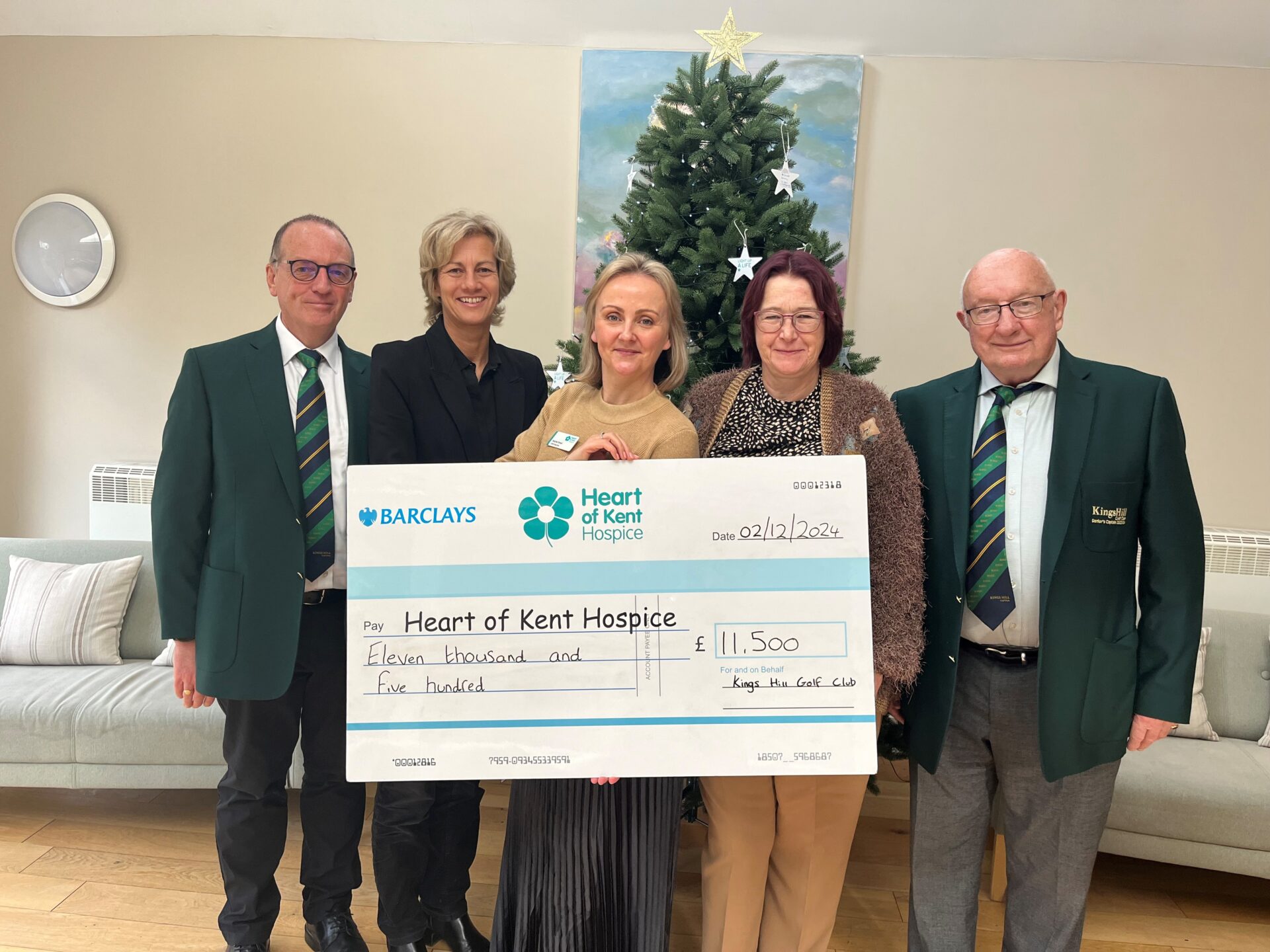 Kings Hill Golf Club cheque presentation Kings Hill Golf Club members presenting a cheque for Rachel Street