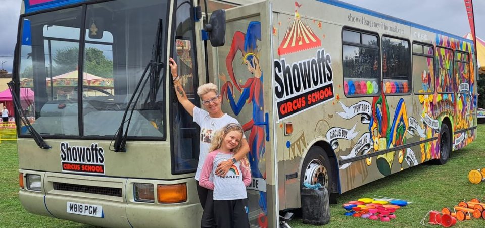 Showoffs circus school Showoffs circus school